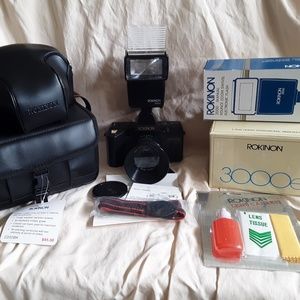 🛍️ Bundle Vintage 35mm Film Camera  ROKINON 3000e w Flash Cases  NEW